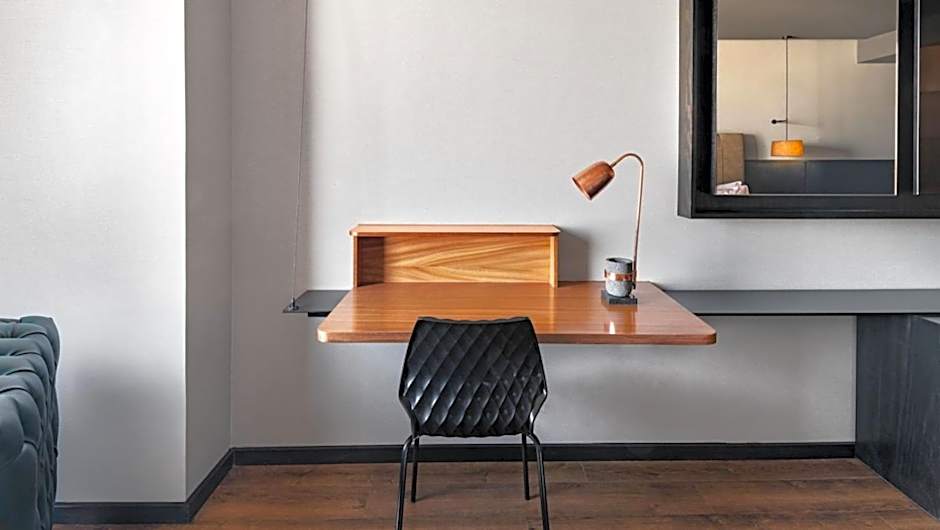 VETTA, DISTRITO UNO, AUTOGRAPH COLLECTION