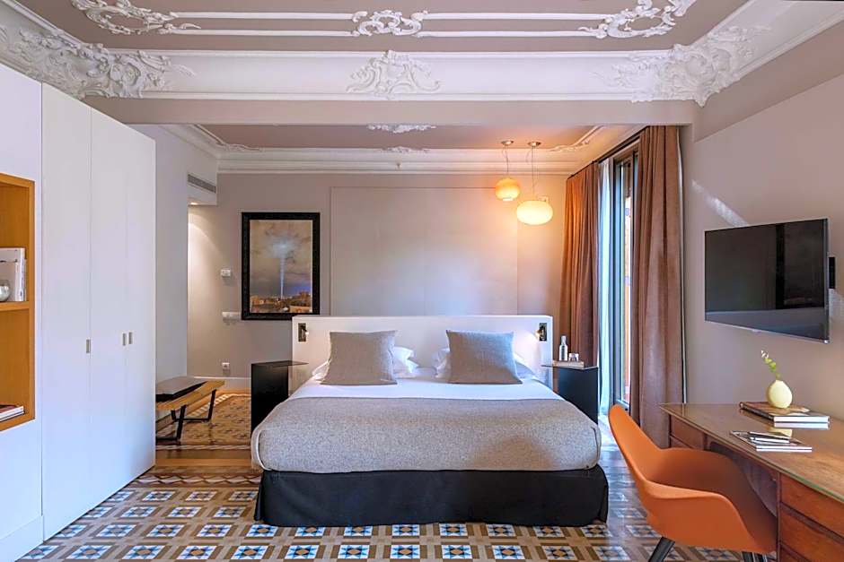 Alexandra Barcelona Hotel, Curio Collection by Hilton
