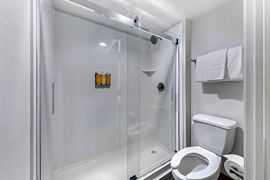 Hillstone Inn Tulare, an Ascend Collection Hotel