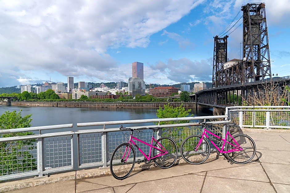 Moxy Portland Downtown