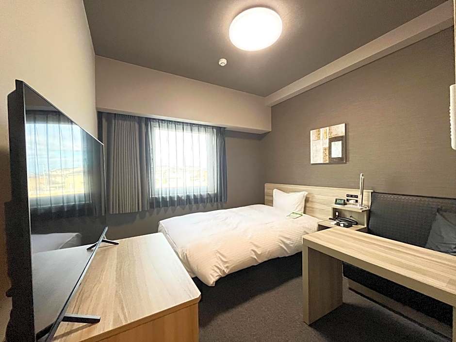 Hotel Route Inn Tokushima Airport -Matsushige Smartinter-