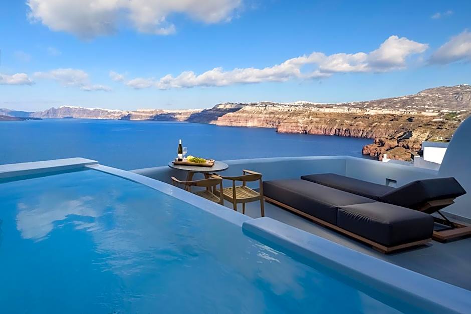 Neptune Luxury Suites