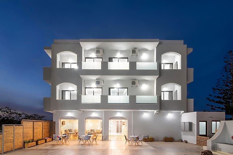 Golden Sunlight Hotel by Estia