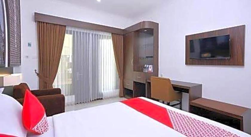 OYO 611 The Edwin Syariah