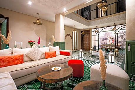 Privatized Diamond House (Three bedrooms & Spa)