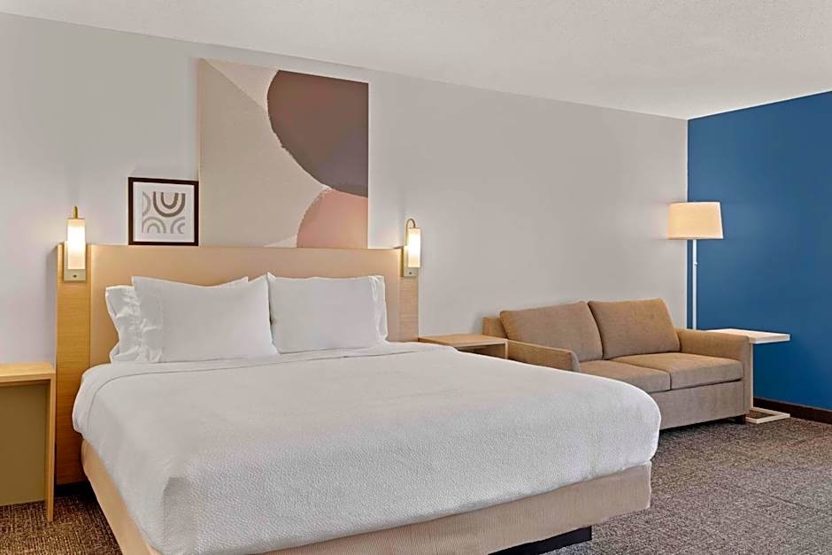 Spark by Hilton Newcomerstown