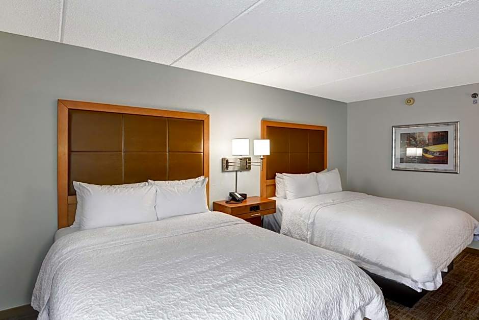 Hampton Inn By Hilton Albany Wolf Road Airport