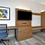 Holiday Inn Express And Suites Ruskin By IHG