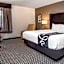 La Quinta Inn & Suites by Wyndham Oshkosh