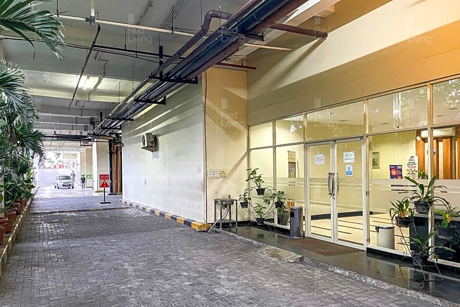 RedLiving Apartemen Margonda Residence 4 - Si Boy