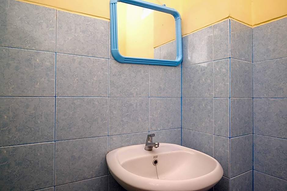 RedDoorz Syariah @ Griya Thamrin Manahan Solo