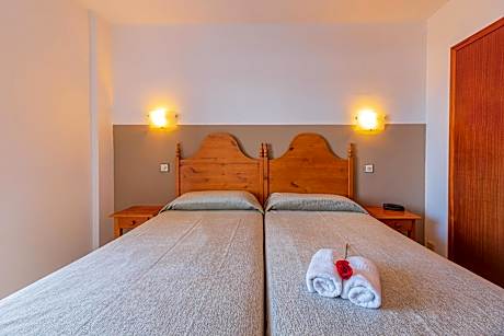 Three-Bedroom Apartment (6 Adults)