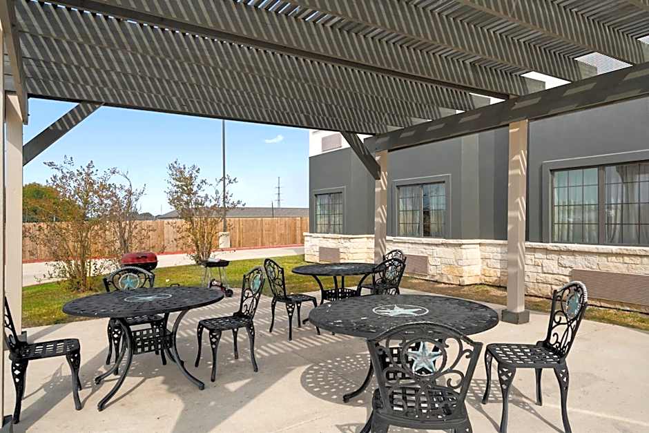 Garner Hotel Gonzales by IHG