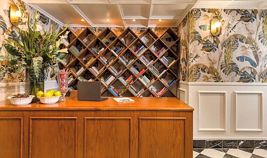 Brown BoBo, a member of Brown Hotels