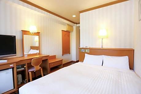 Standard Double Room with Sofa Bed - Smoking