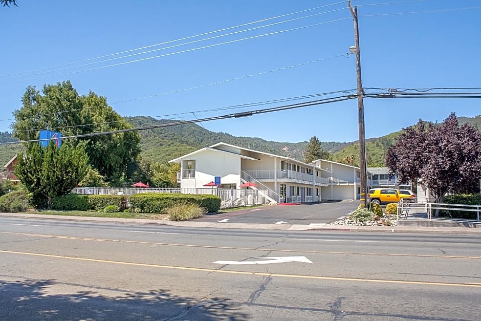 Motel 6-Ukiah, CA