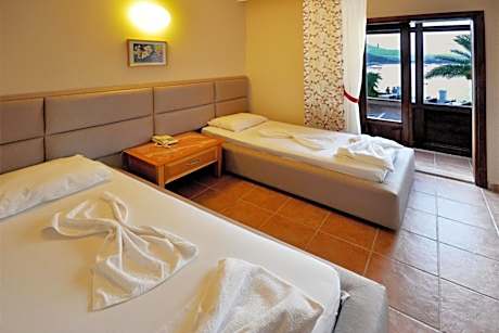 Room with Balcony and Sea View