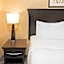 La Quinta Inn & Suites by Wyndham Logan