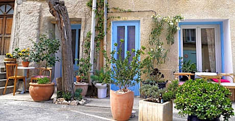 Lily à l'auberge