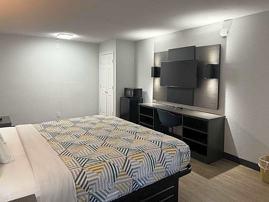 Motel 6 Huntsville AL University Dr.