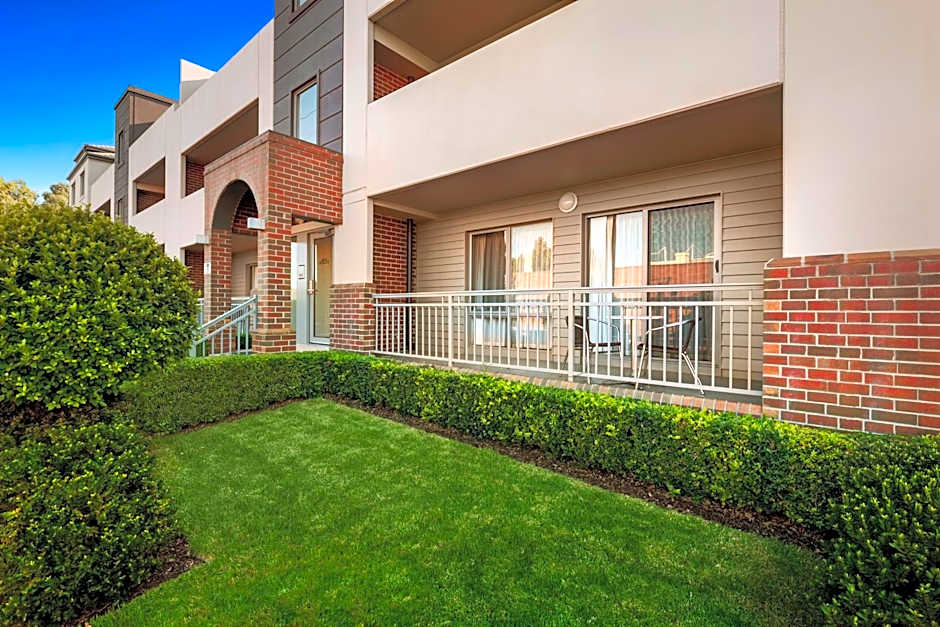 Quest Moonee Valley Hotel