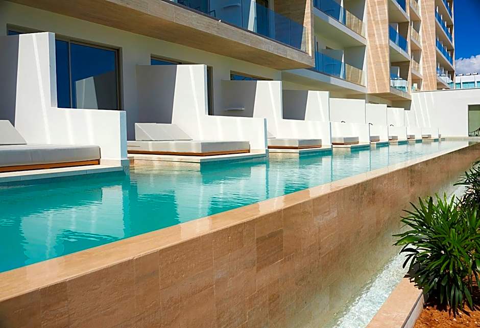 Sunrise Jade - Adults Only