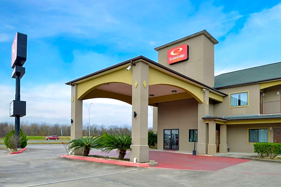 Econo Lodge Inn & Suites Port Arthur near Sabine Pass