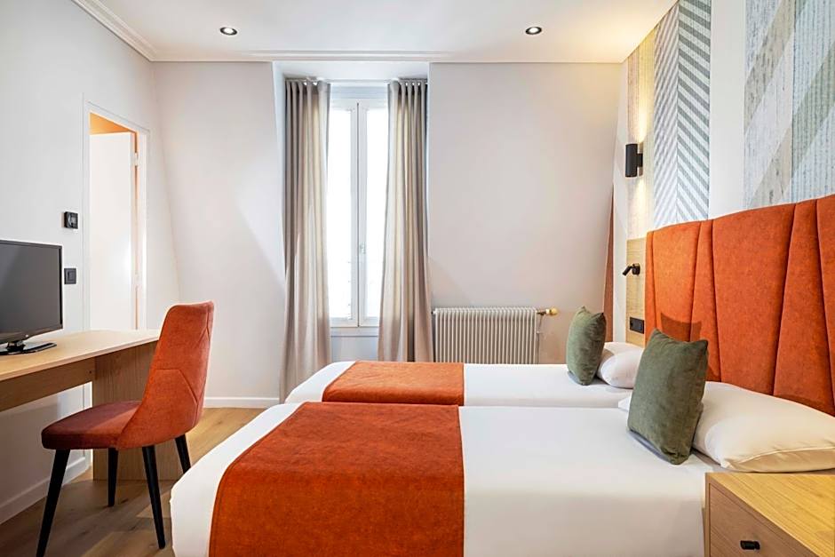 Hotel Espace Champerret