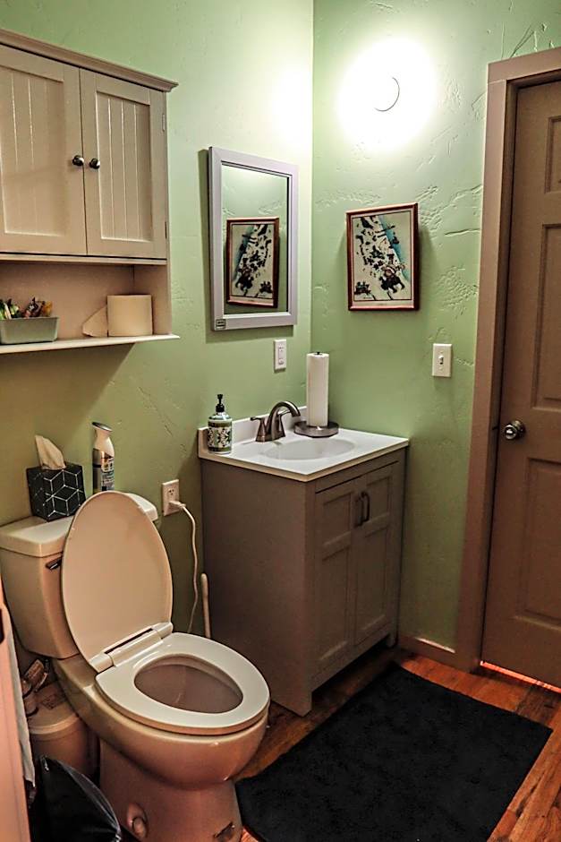 Treasure State Hostel