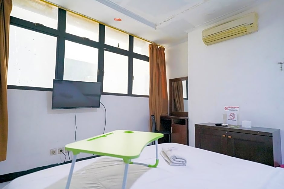 Urbanview Hotel Bes Mangga Besar