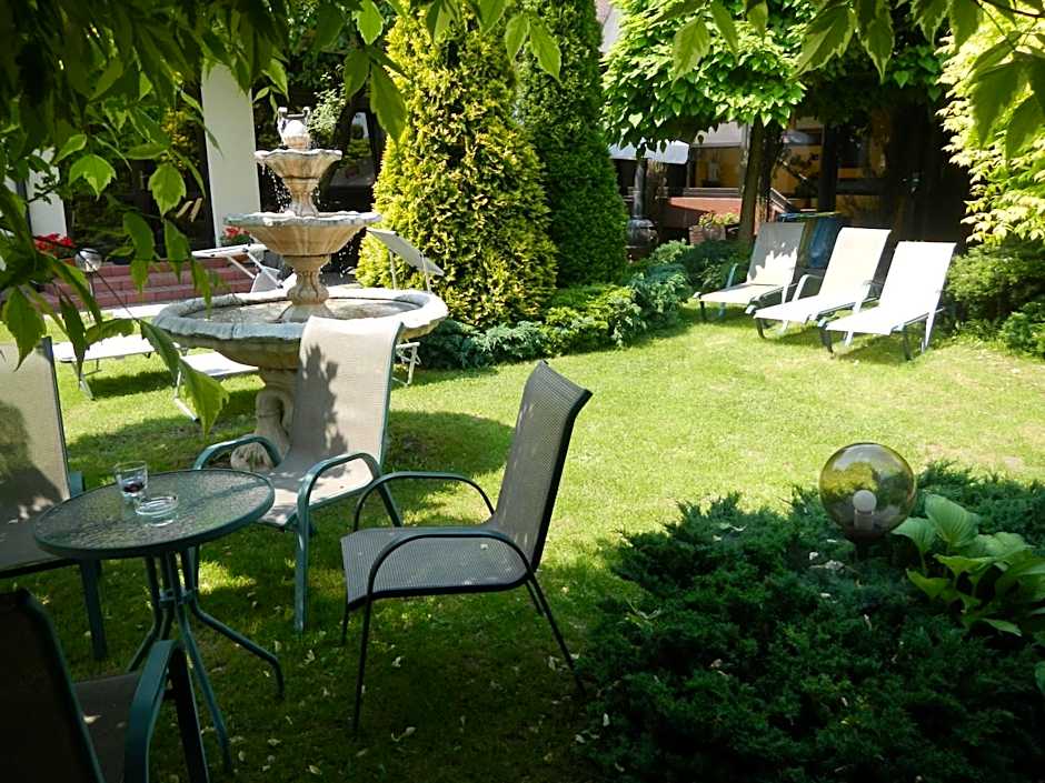 Eko Hotel Na Wierzynka & Park Pinokia