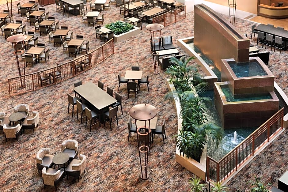 Embassy Suites by Hilton E Peoria Riverfront Conf Center