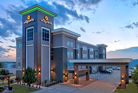 La Quinta by Wyndham Denton - University Drive