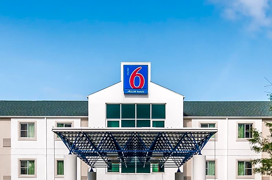 Motel 6-Joliet, IL - Chicago - I-55