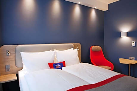 Standard Room with Two Single Beds