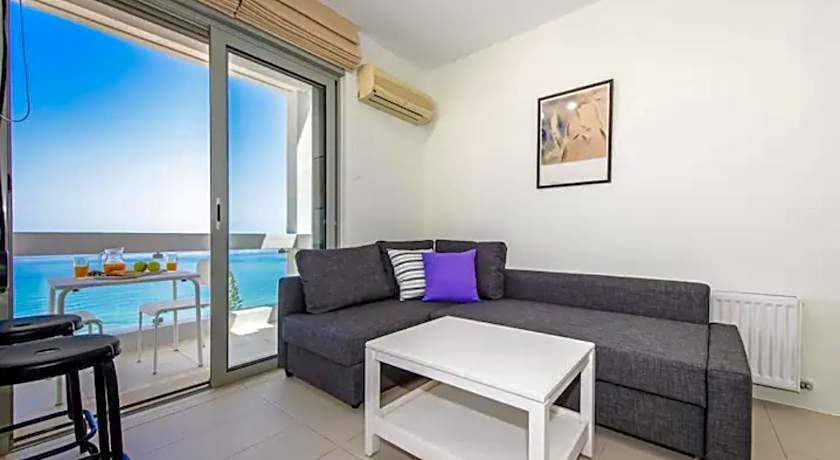 VIVIAN Art Apartments