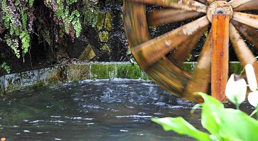 Hot Spring World Hotel