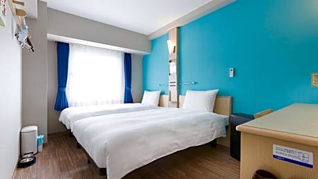 Standard Twin Room - Non-Smoking - Small Dog Friendly