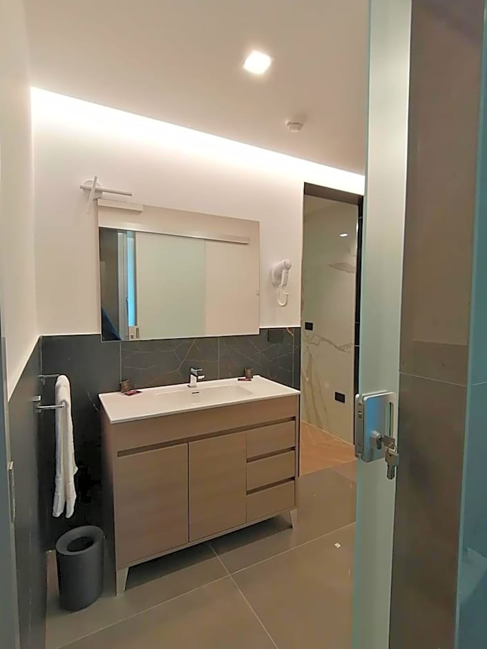 Hotel XBusiness