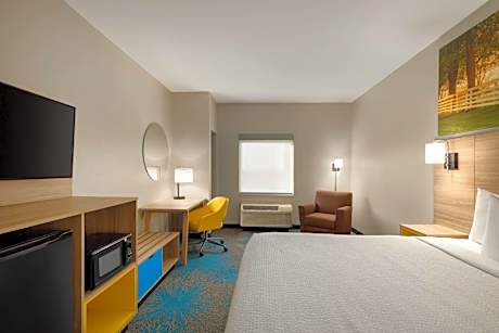1 King Bed