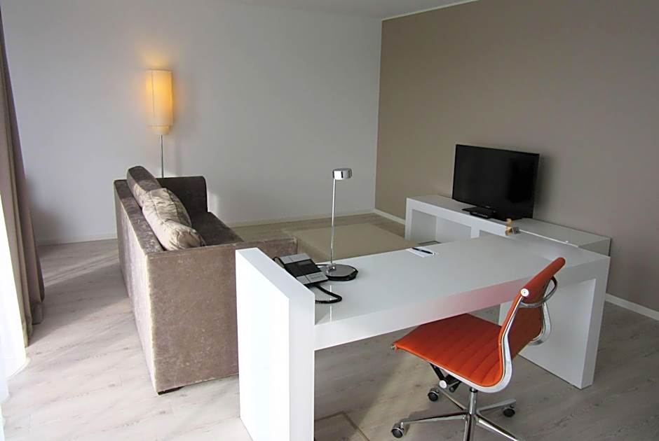 elaya hotel kleve, Trademark Collection by Wyndham