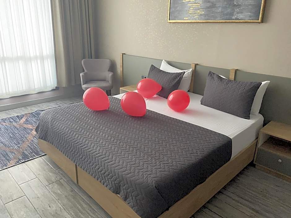 Agora Suites
