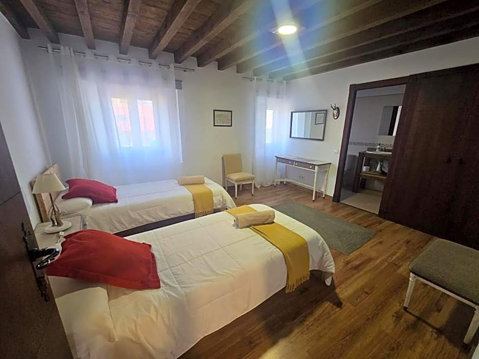 La Casona del Rio Abion