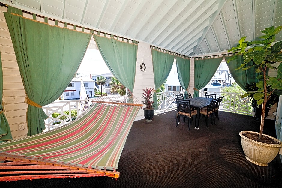 DeSoto Beach Bed & Breakfast
