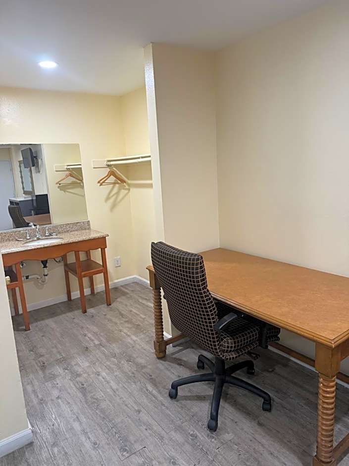 Anaheim National Inn