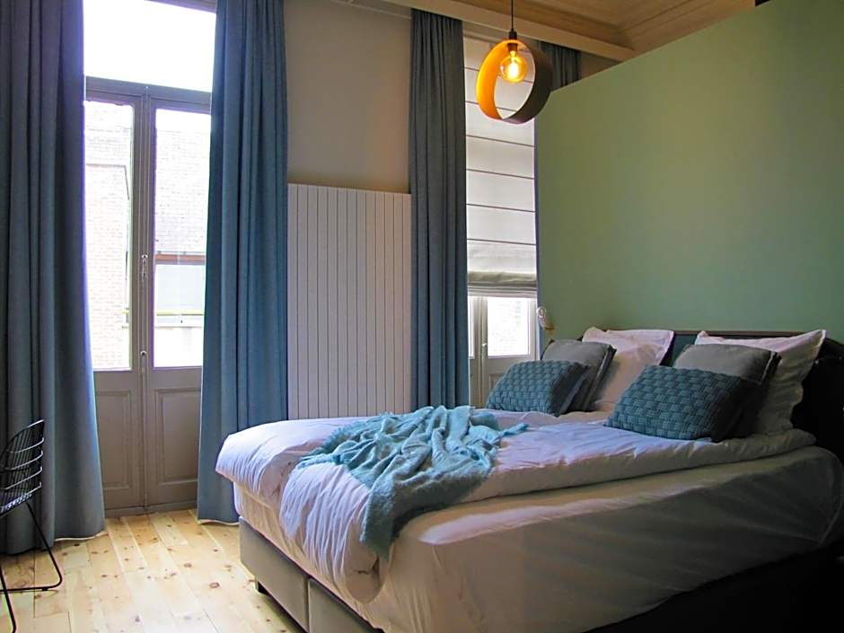 Photo 1 of 4 of Double Room