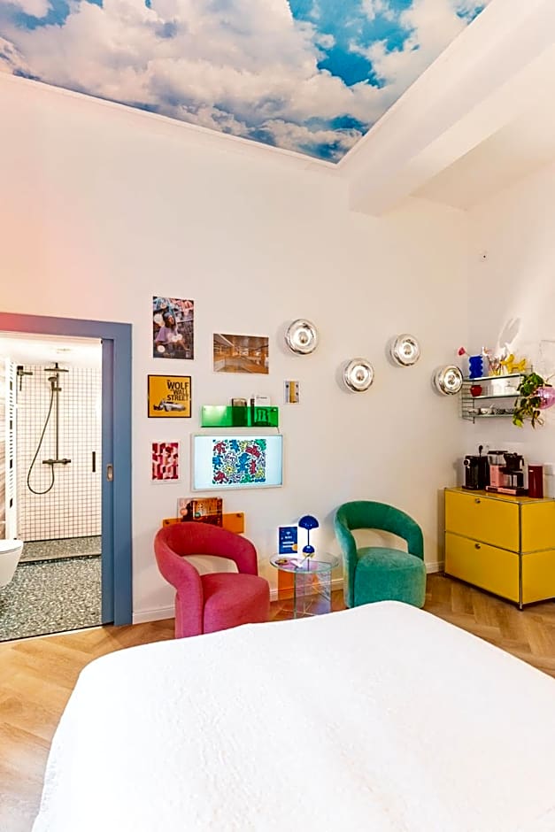 RetroPop Design Apartment , Designerzimmer für je 2 Personen, Top Lage, WIFI
