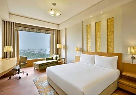 Executive Double or Twin Room with 15% discount on Food and Soft beverage only on Restaurant Dining
