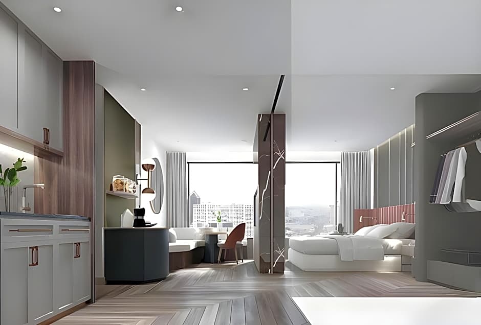 The Quarter Ratchayothin by UHG