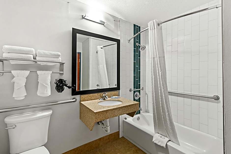 Quality Inn Dry Ridge